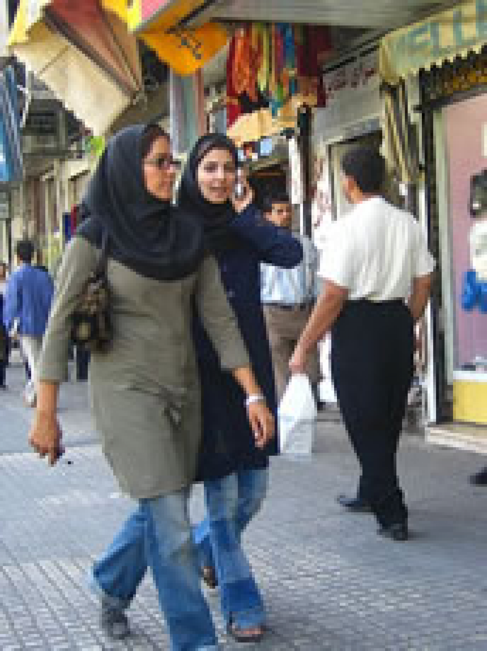 Iranian Women and the Kindness of the Presidential Candidates