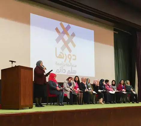 At the Women in Peacebuilding Symposium on December 5, women peace advocates share their ideas with over 200 decision makers from the government, civil society, and international organizations.